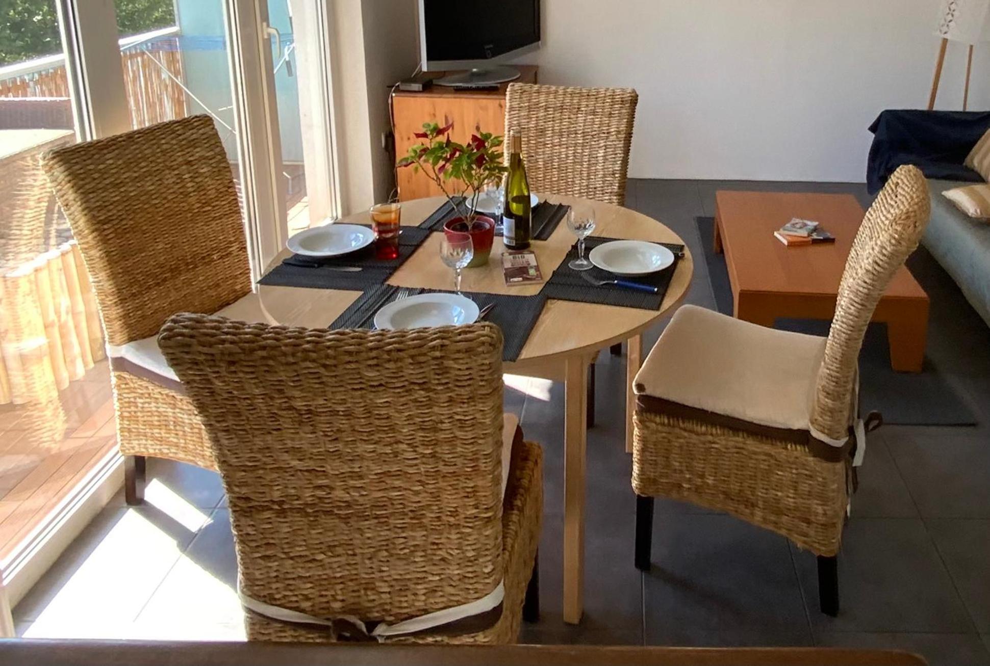 Luminous Apartment In Kehl Near Strasbourg, Conveniently Located Next To A Tram Stop With Direct Access To Strasbourg City Centre Ngoại thất bức ảnh